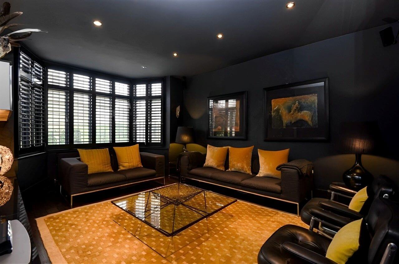Front-Room-qu